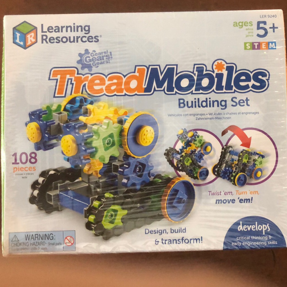 Learning Resources TreadMobiles Building Set